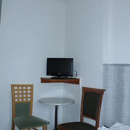 Raad Na Uroczysku Πανσιόν 3*